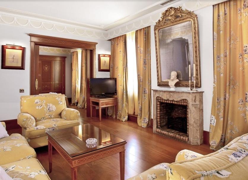 Living room Photo