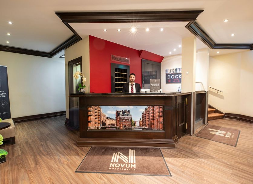 Front desk Photo