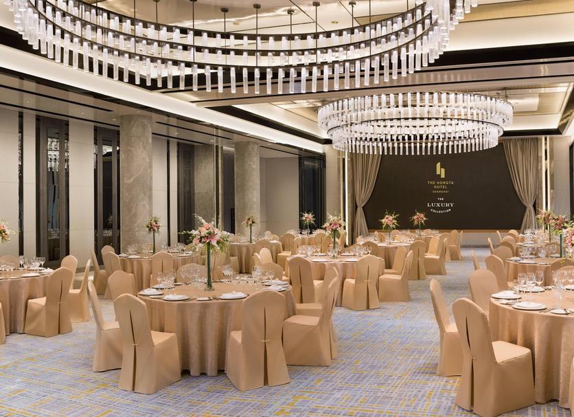 Banquet hall Photo
