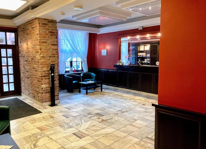 Front desk Photo
