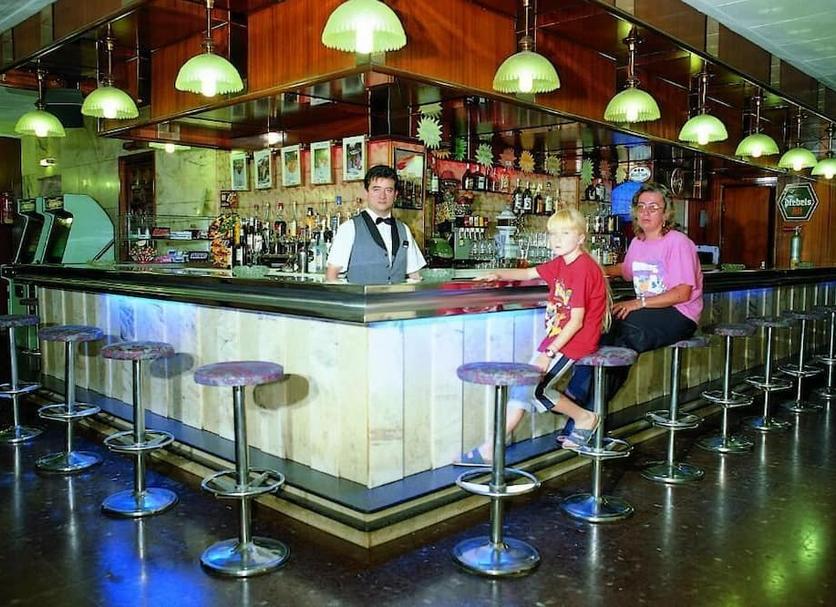 Bar Photo