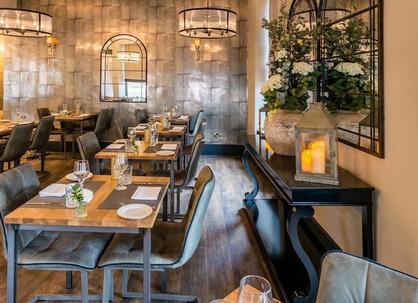 Restaurant Photo