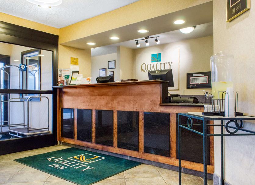 Front desk Photo