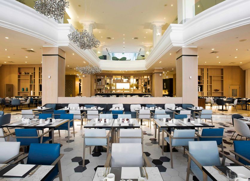 Restaurant Photo