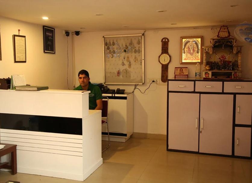 Front desk Photo