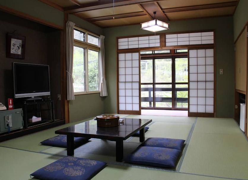 Dining room Photo