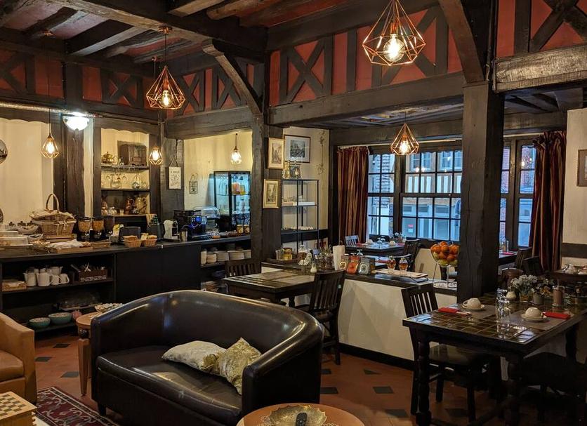 Restaurant Photo