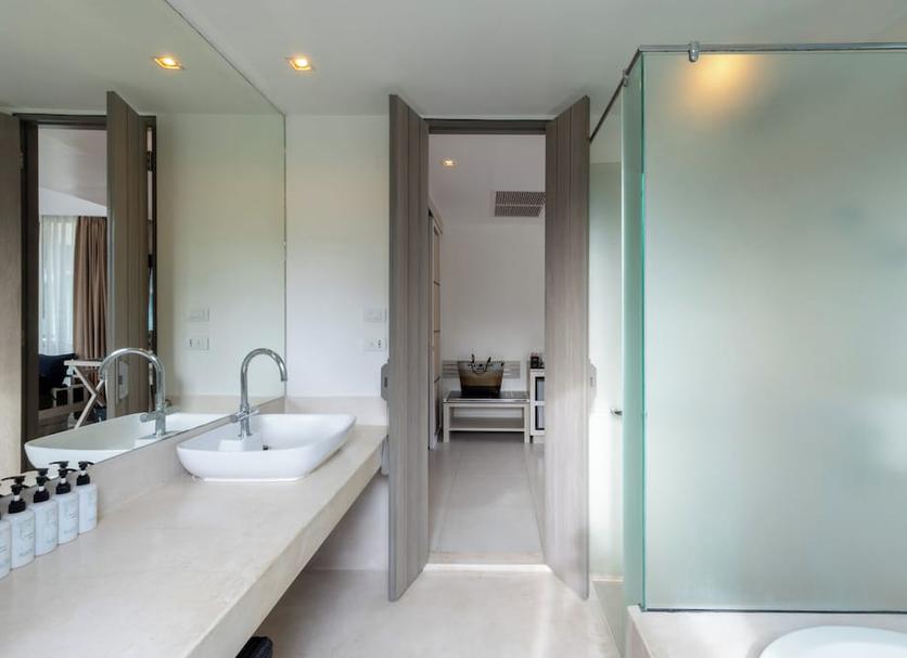 Bathroom Photo