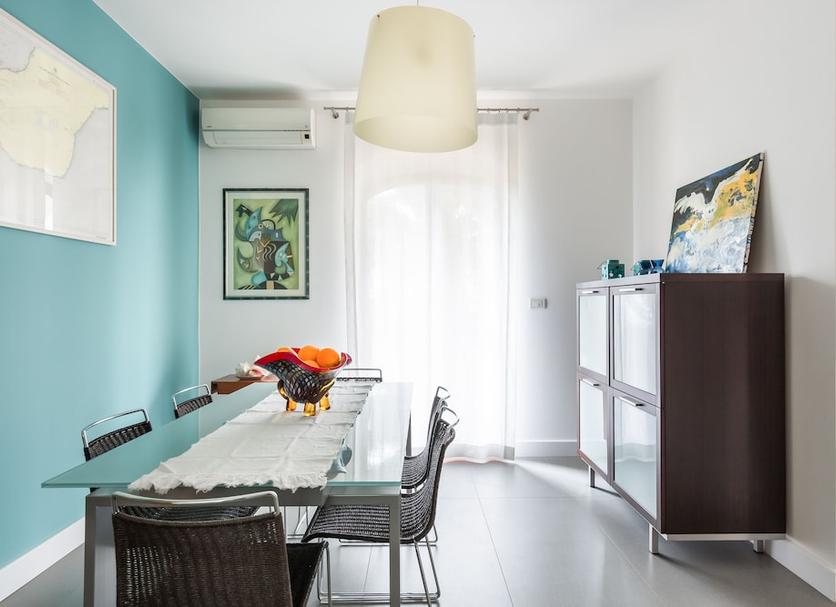 Dining room Photo