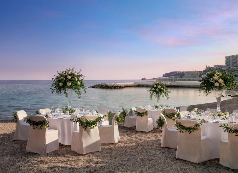 Banquet hall Photo