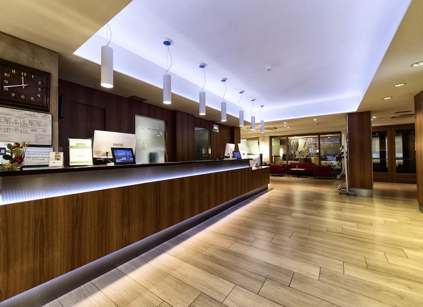 Front desk Photo