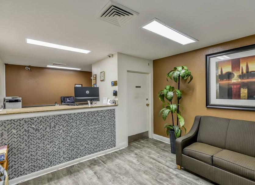 Front desk Photo