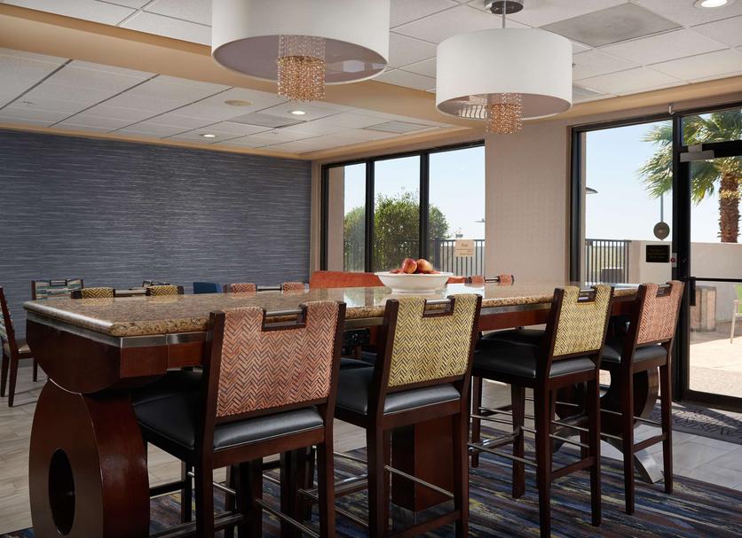 Dining room Photo