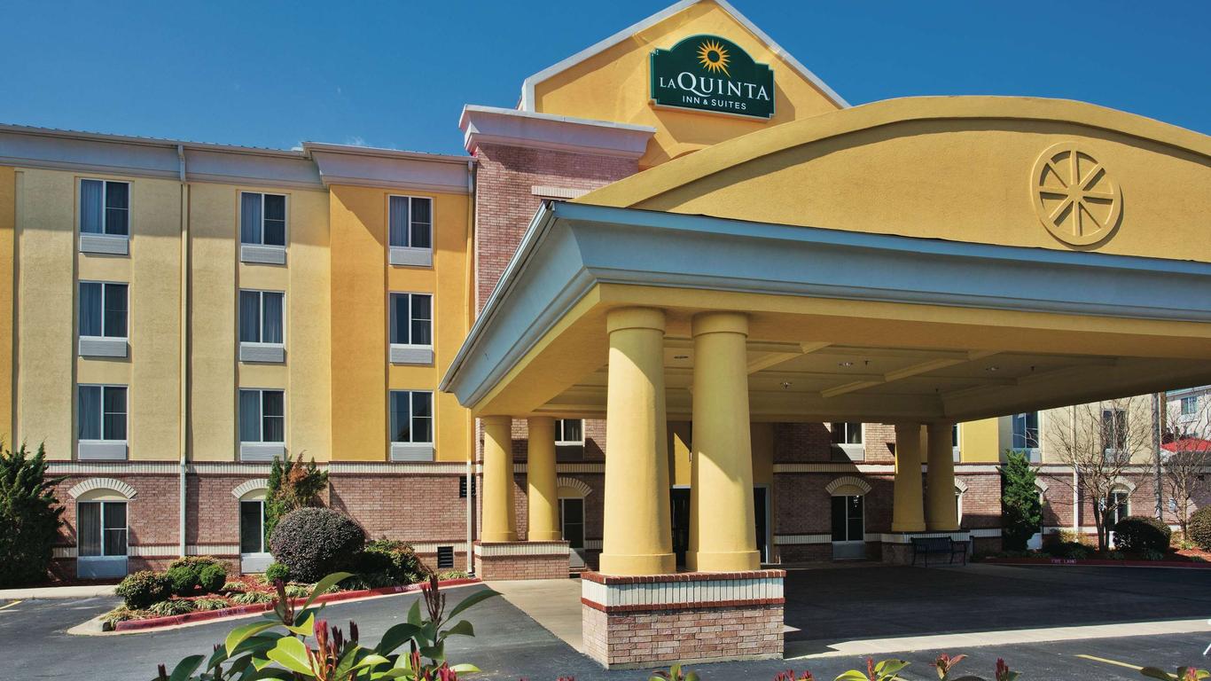 La Quinta Inn & Suites by Wyndham Hot Springs