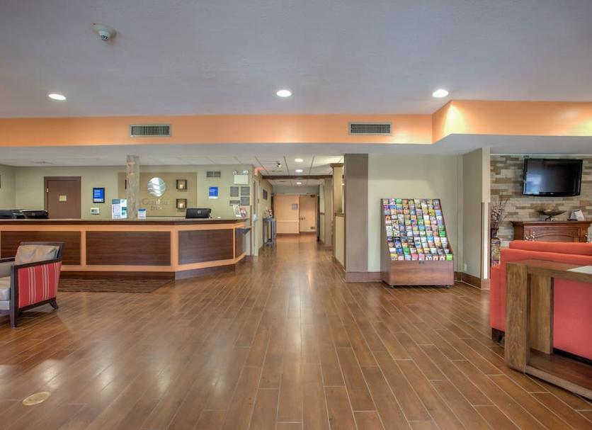 Front desk Photo