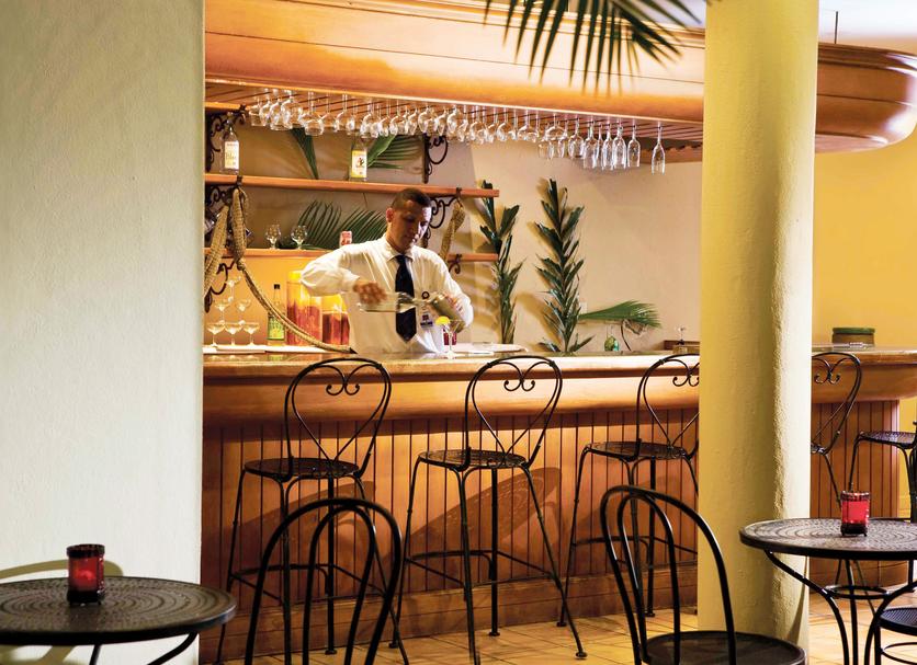 Bar Photo