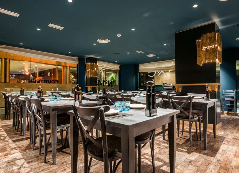 Restaurant Photo