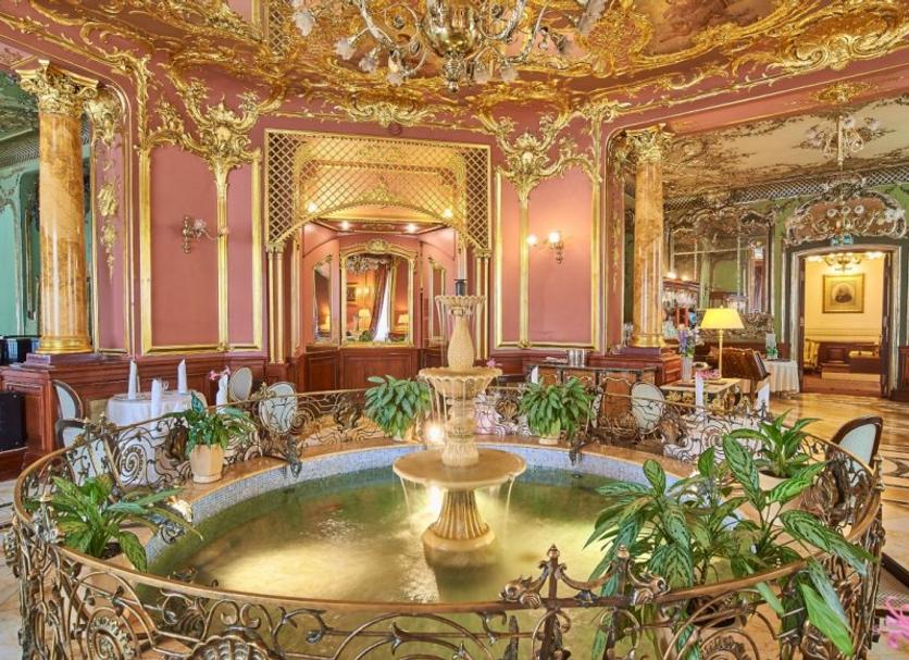 Banquet hall Photo