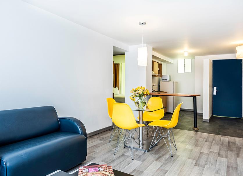 Dining room Photo