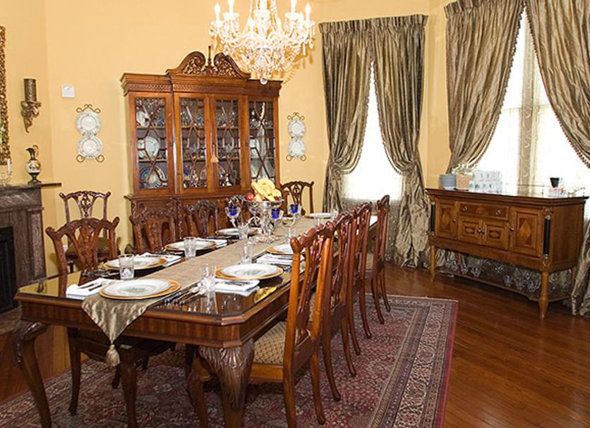 Dining room Photo