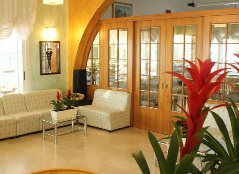 Hotel entrance Photo