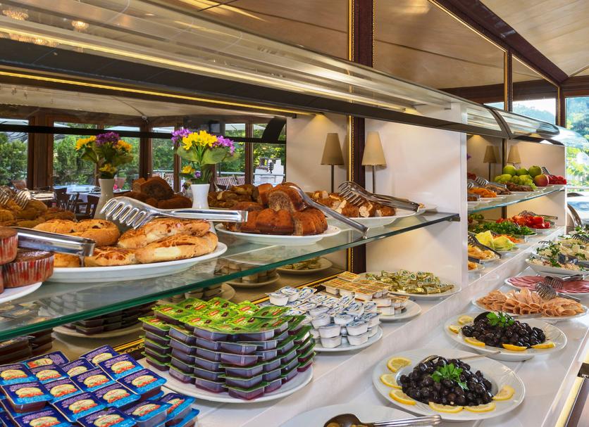 Buffet Photo