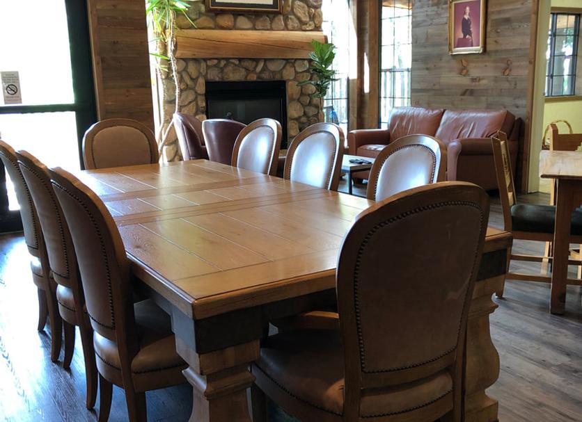 Dining room Photo