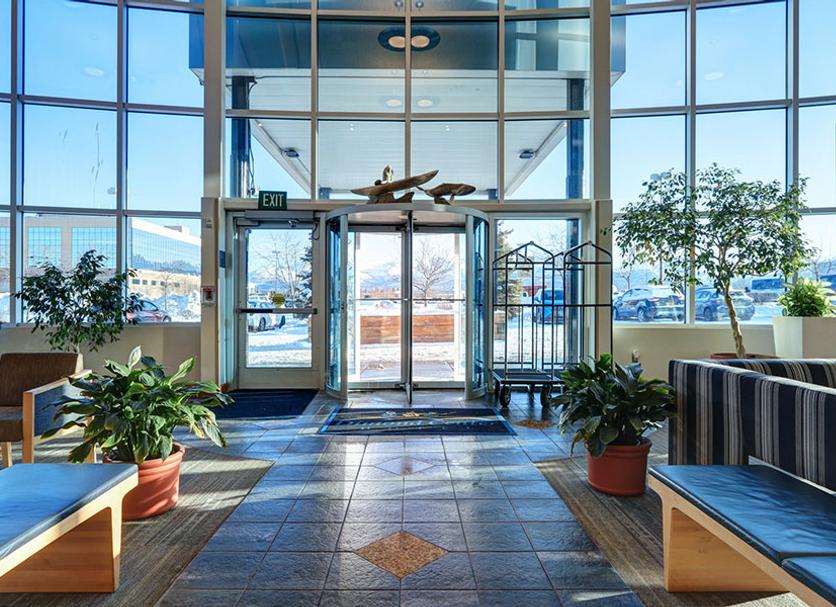Hotel entrance Photo