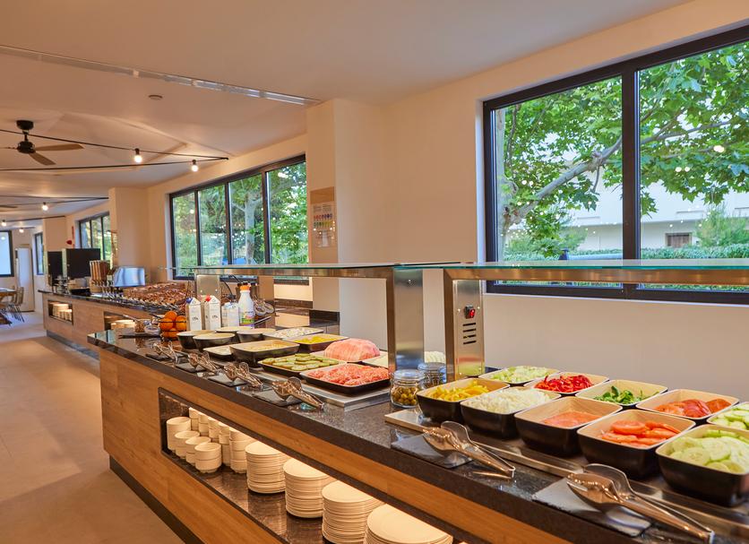 Buffet Photo