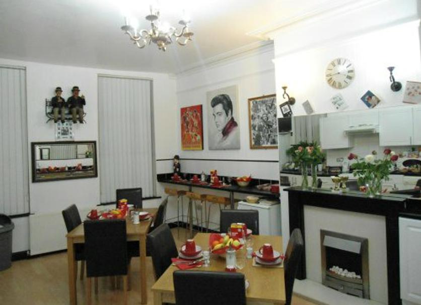 Dining room Photo