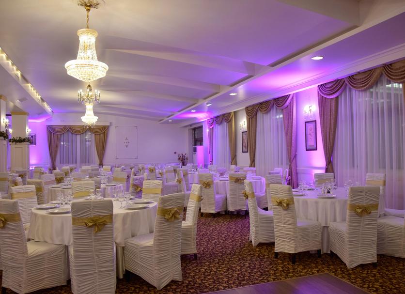 Banquet hall Photo