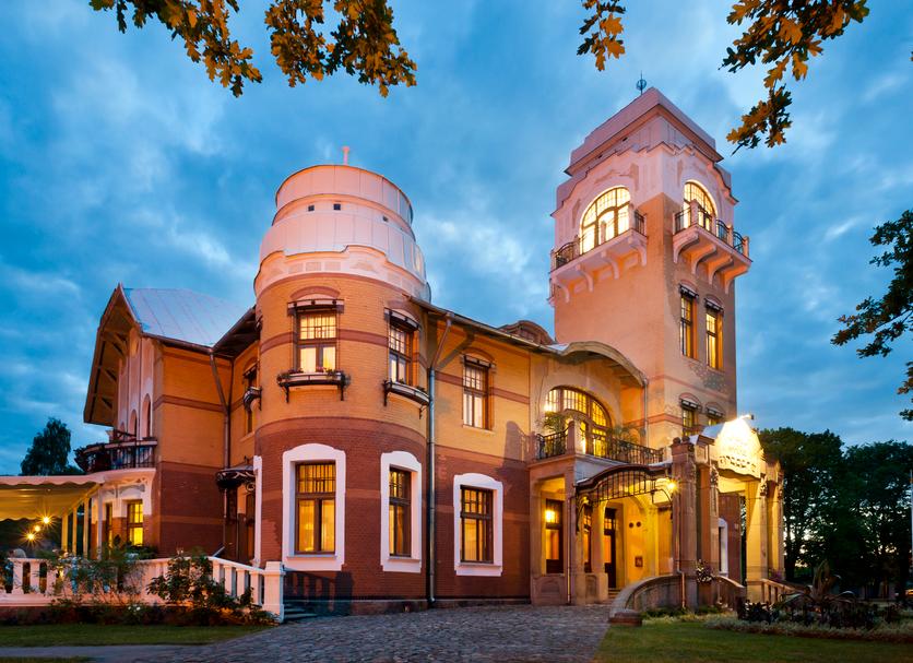Building Photo