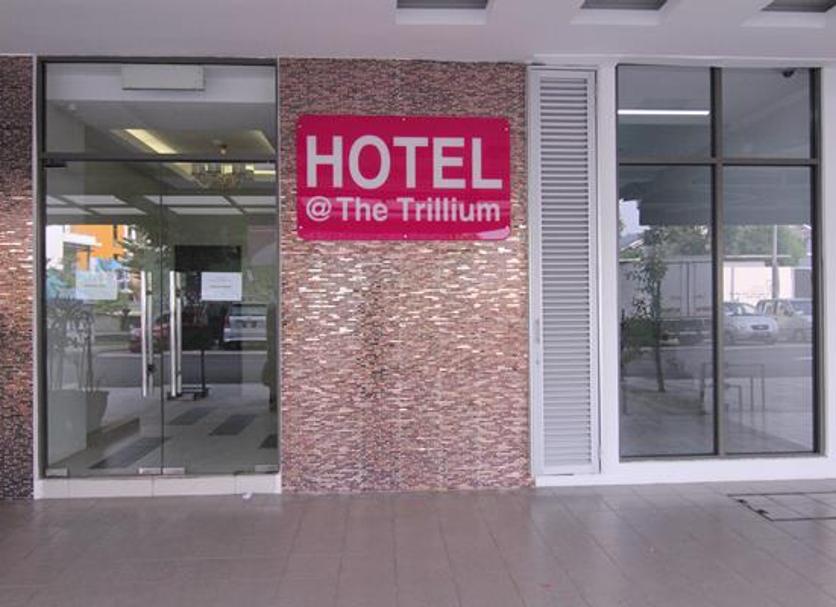 Hotel entrance Photo