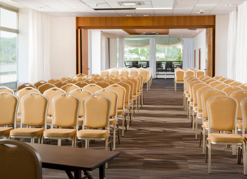Conference room Photo