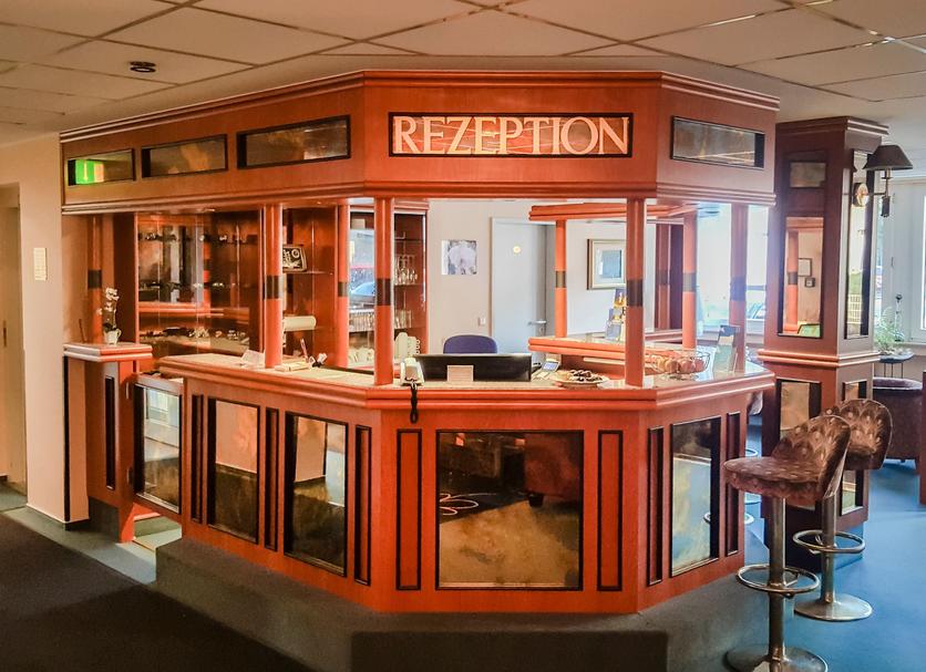 Front desk Photo