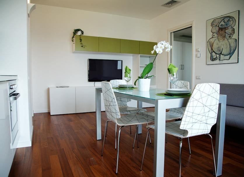 Dining room Photo