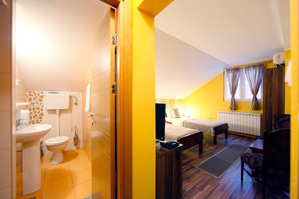 Room amenity