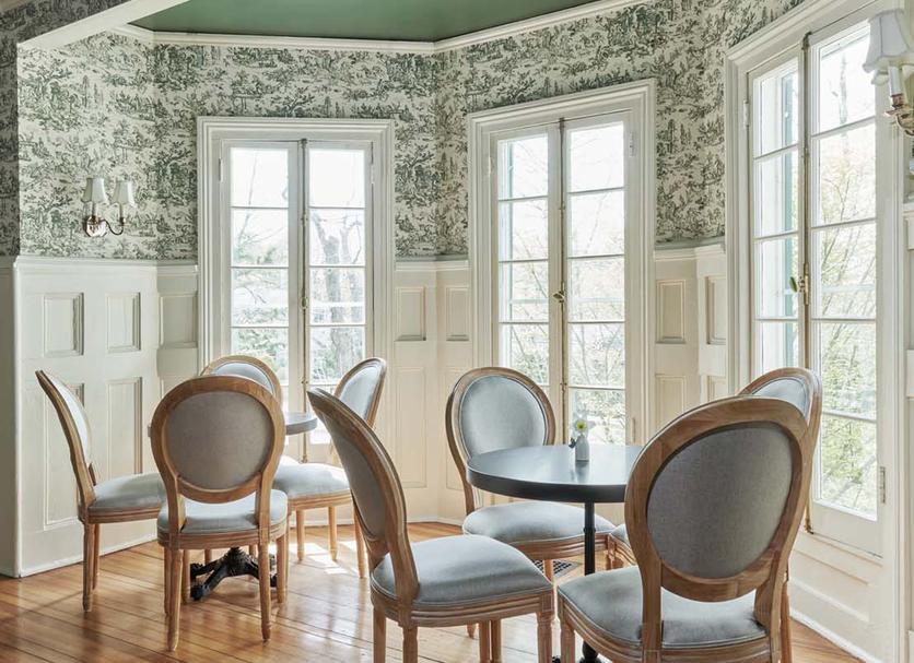 Dining room Photo