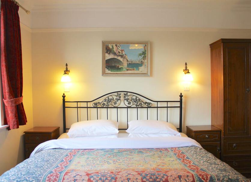 Bedroom Photo