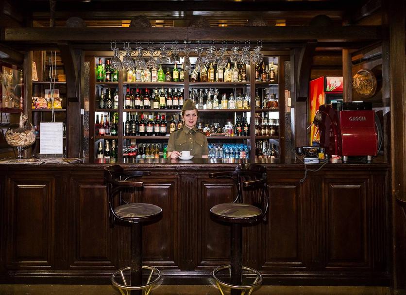 Bar Photo